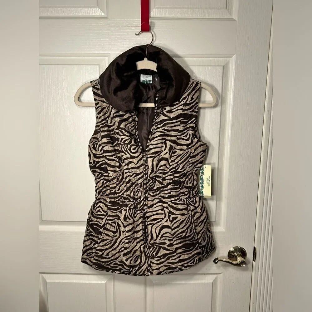 Mountain Lake Puffer Vest, NWT